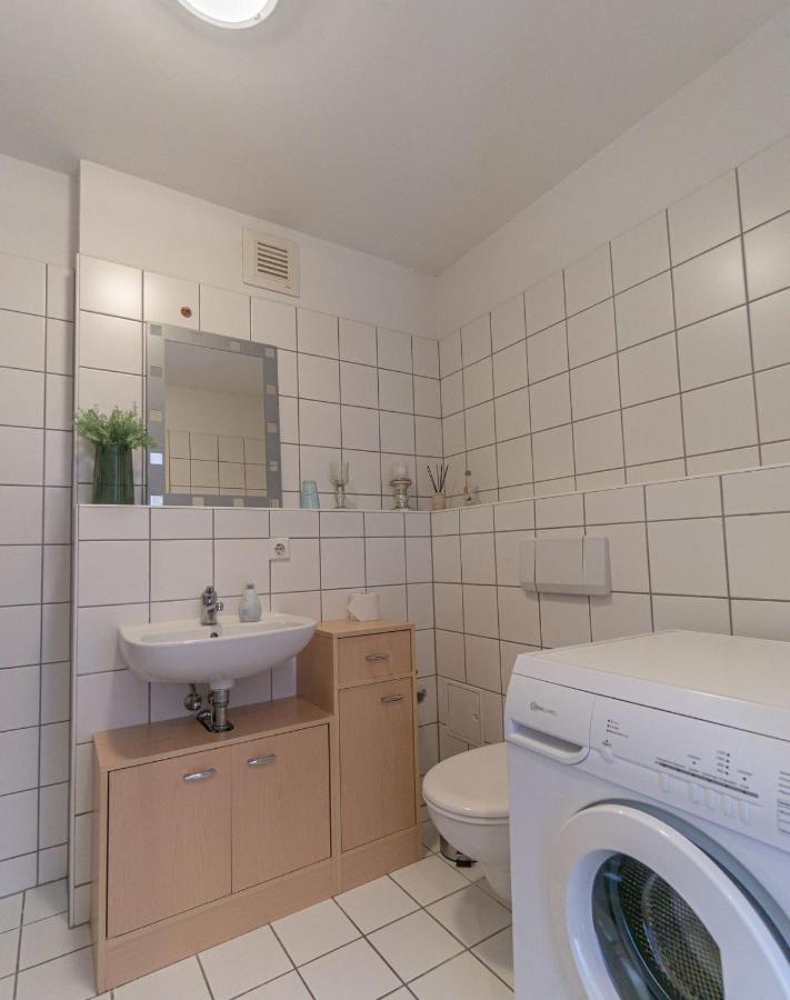 Central Apartment, 55m2, Kitchen, Washer, Netflix, Parking Cottbus Exterior foto